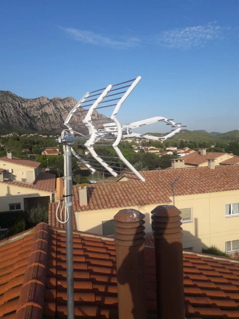 antena de servitec tdt instalador antenas tv Barcelona